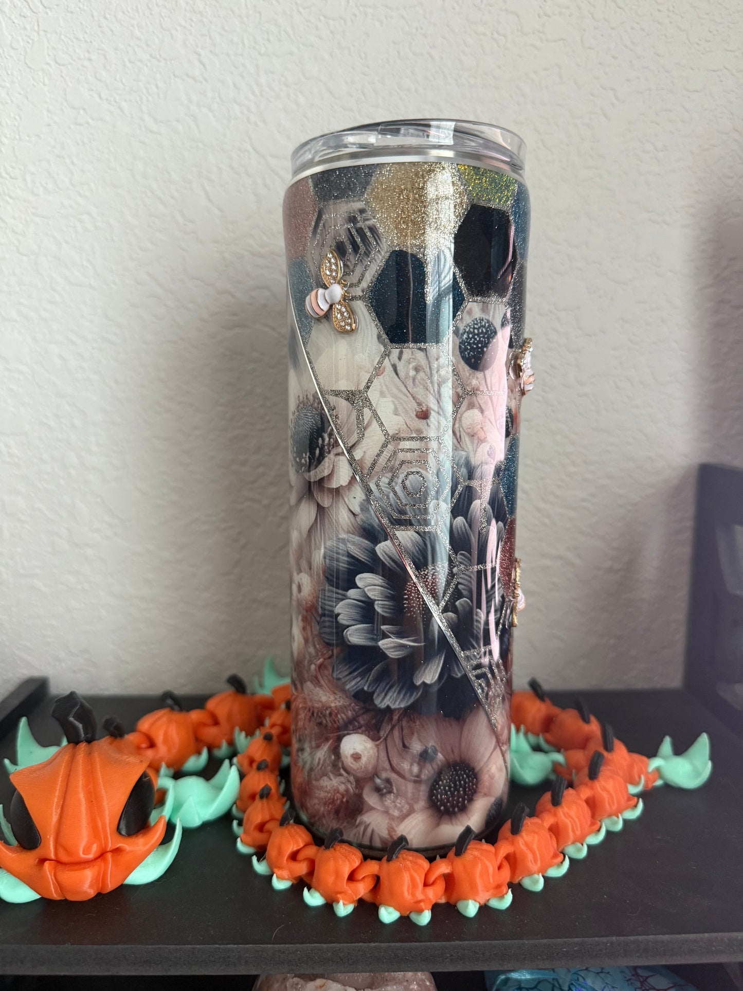 #3 20oz Tumbler Honeycomb