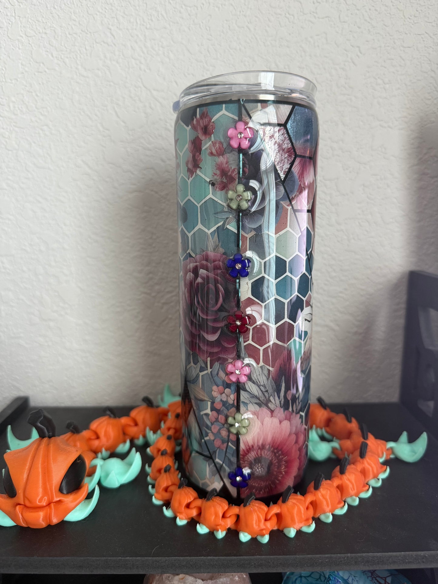 #4 20oz Tumbler Honeycomb