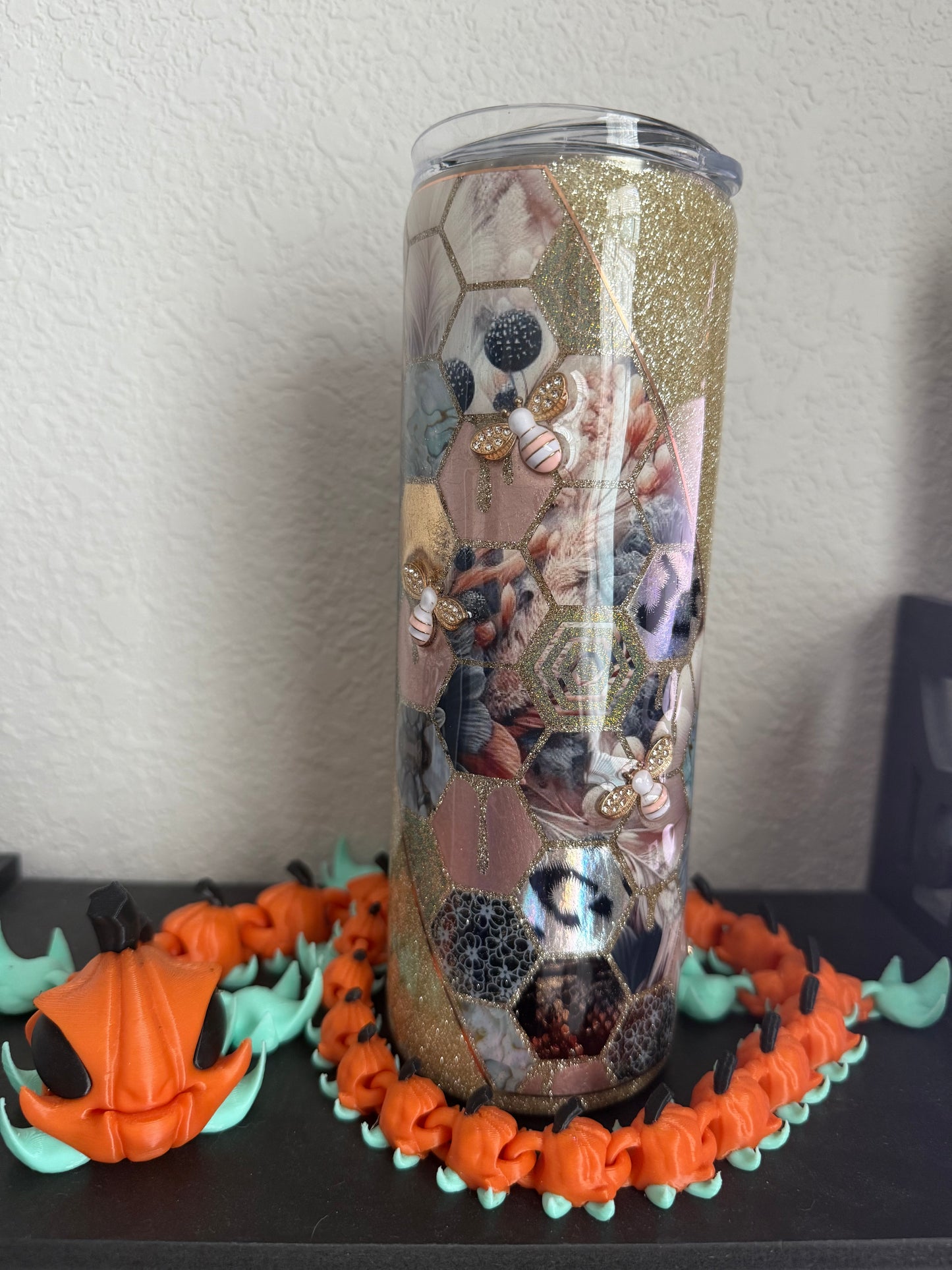 #6 20oz Tumbler Honeycomb