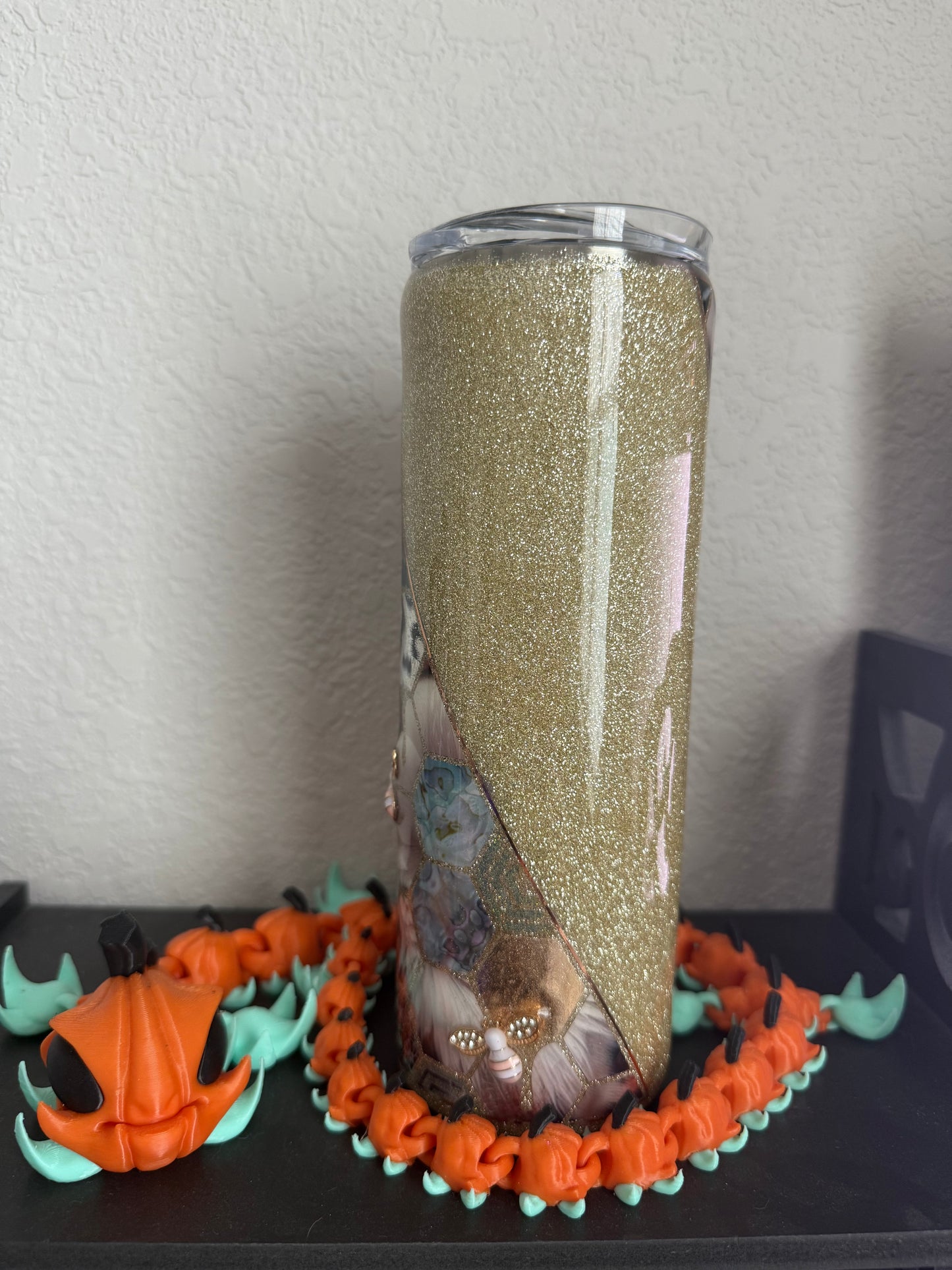 #6 20oz Tumbler Honeycomb