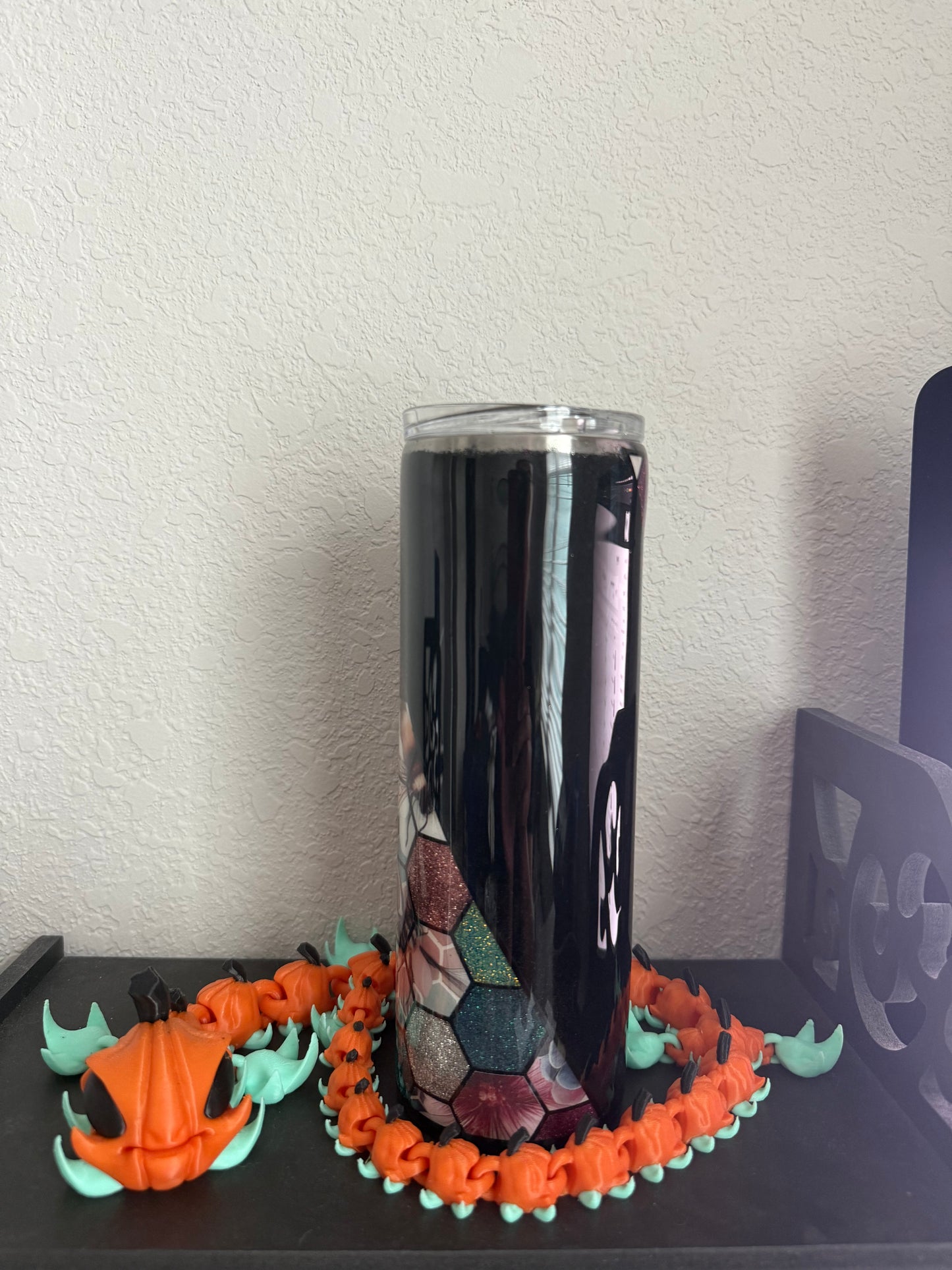 #7  20oz Tumbler Honeycomb